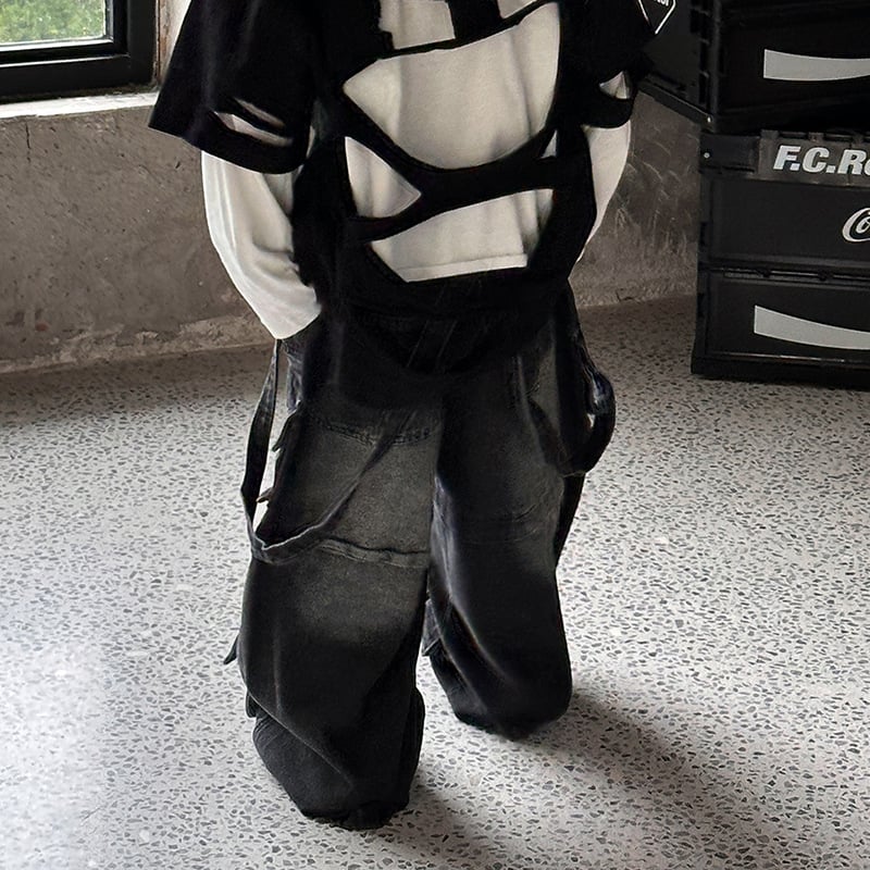 Fiúknak szóló koreai stílusú farmer, 62% pamut, középmagas derekú, elasztikus derékrész, enzimes mosás, puha felület