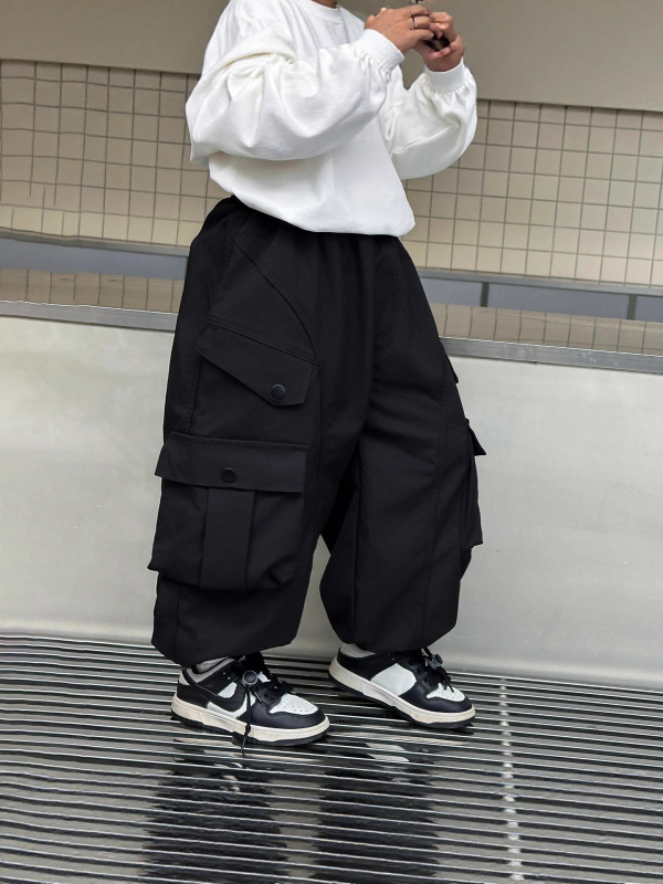 Gyerekeknek való cargo nadrág, négy gombbal, laza szabás, 100% poliészter, középmagas derék, tavasz–ősz