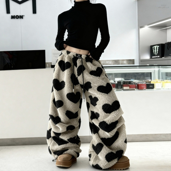 Dječje široke fleece hlače, korejski stil, uzorak srca, visok pas, 80% acetatna smjesa, mek završna obrada