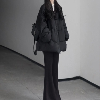 Дамско палто от памук със пълнител полиестер-памук, полиестерна външна тъкан, дълги ръкави, закръглена яка