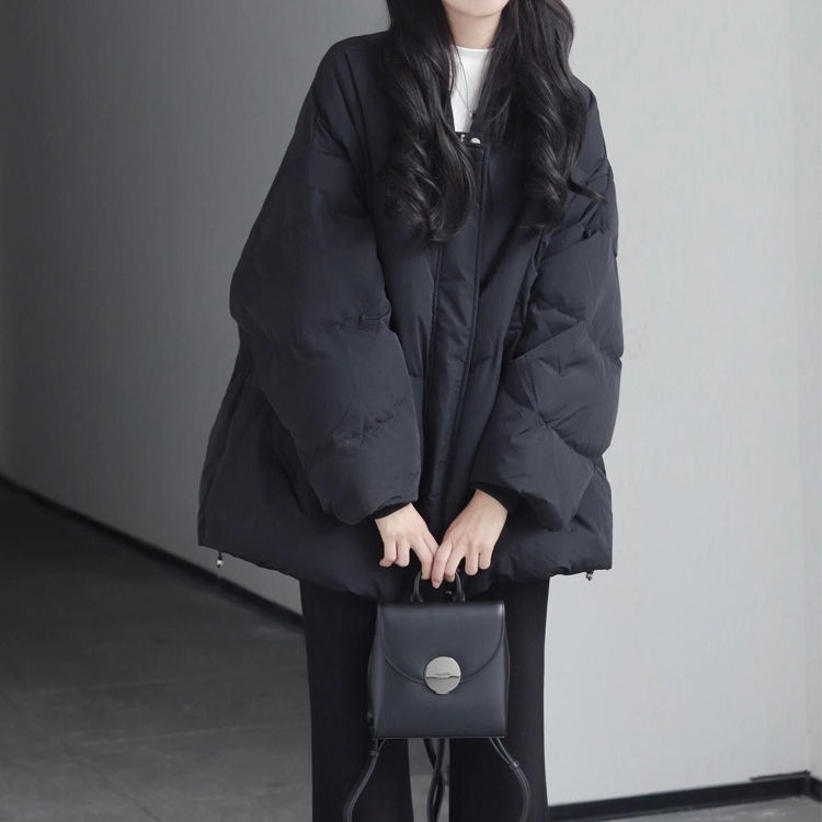 Дамско палто от памук със пълнител полиестер-памук, полиестерна външна тъкан, дълги ръкави, закръглена яка