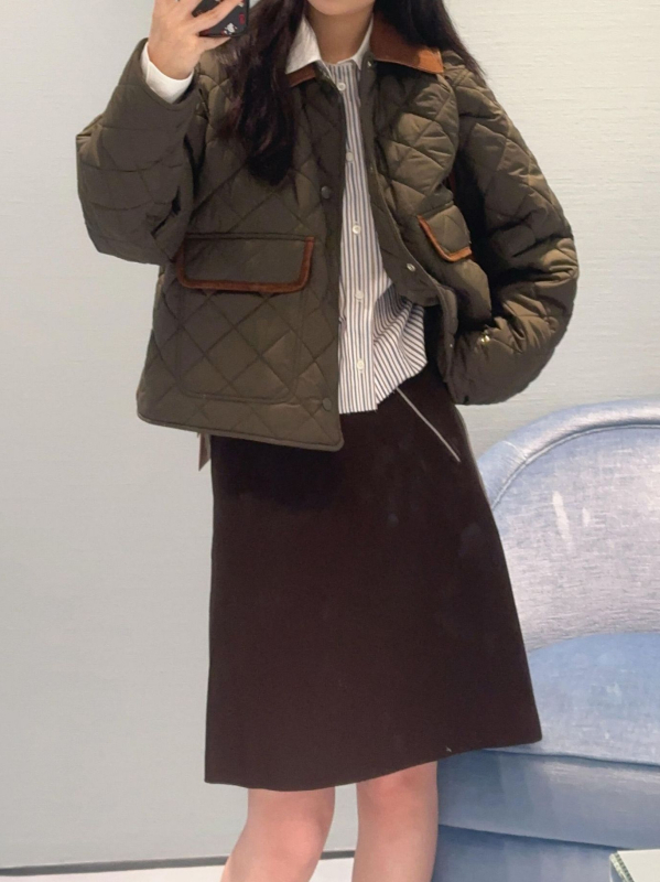 Ženska pamučna jakna s opuštenim krojem, color-block patchwork, ovratnik turn-down, prednje kopčanje na gumbe, srednja debljina