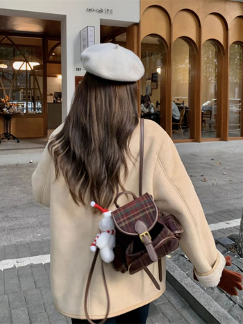 Ženski zimski kaput s reverom, neizvlačivi faux sherpa ovratnik, color-block uzorak, punilo od poliestera-pamuka, glavni materijal poliester, srednja duljina 50–65 cm