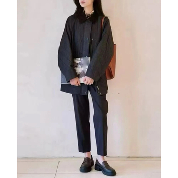 Ženska corduroy jakna s pamučnom punom, polo ovratnik, dugi rukavi, opušten kroj, kopčanje na jedan red gumba