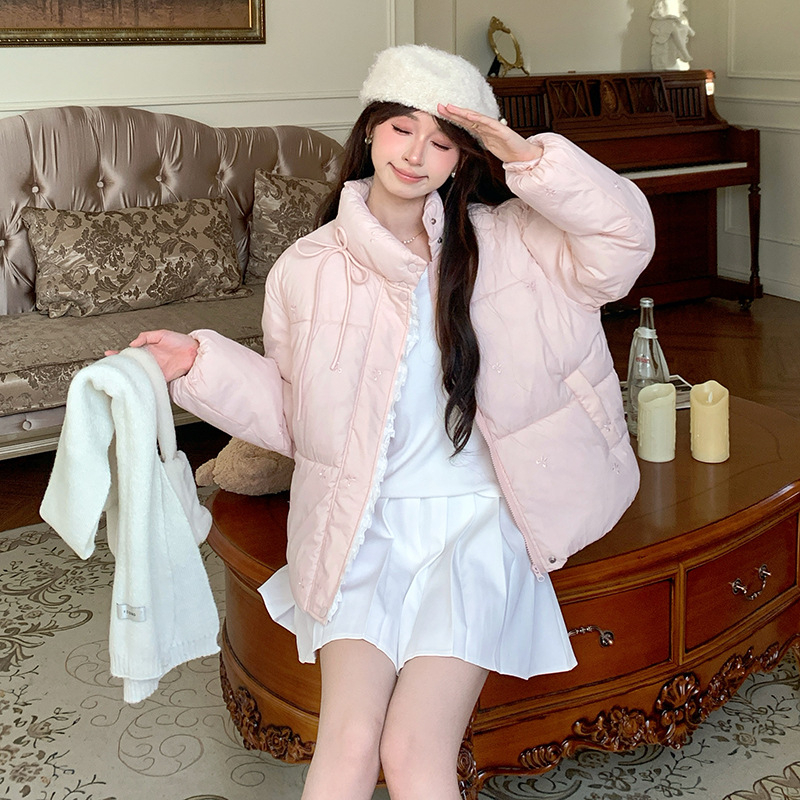 Női pamut töltött dzseki, poliészter külső anyag, cipzár, karcsú szabás, hosszú ujjú