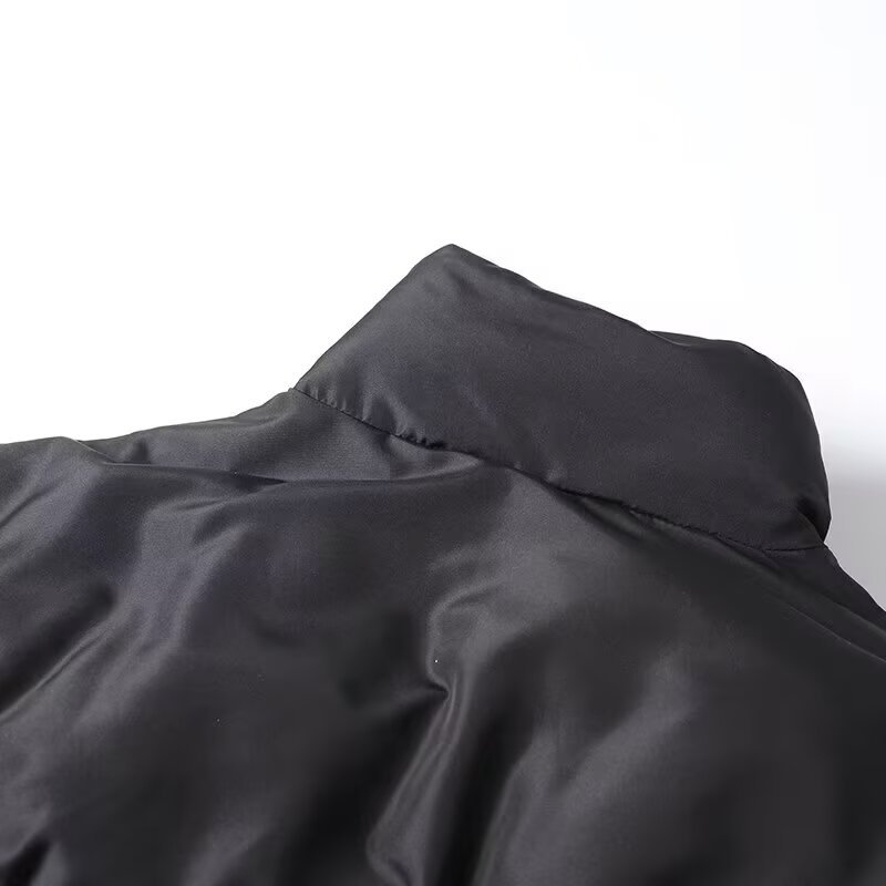 Ready stock kratka jakna sa zipom, stojeći ovratnik, punilo poliester-pamuk, jednobojna tkanina