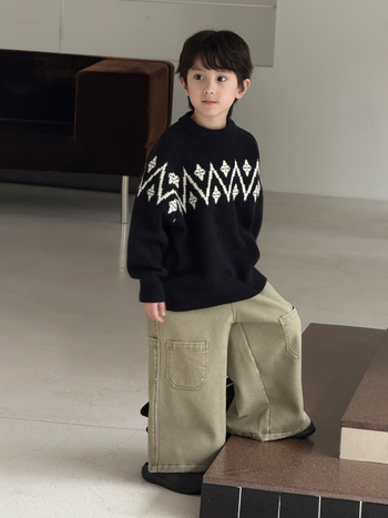 Gyerekeknek készült vastag akril pulóver kerek nyakú, hosszú ujjú, 3-8 éveseknek, téli ruházat.