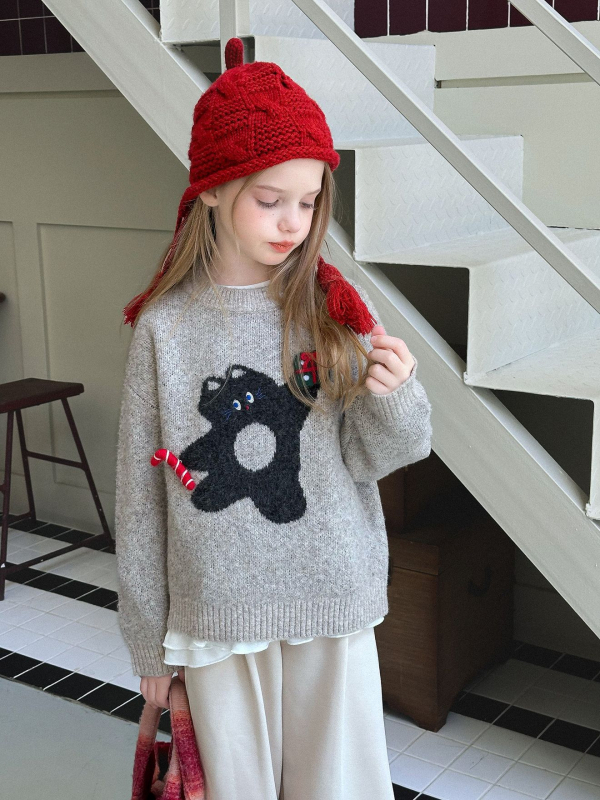 Lányok téli kötött pulóvere — kerek nyak, hosszú ujjú, vastag akril-gyapjú keverék, 12–14 tűs kötés, 2025 téli szezon