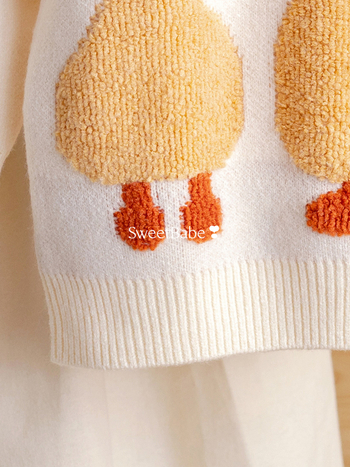 Gyermekeknek készült Cartoon mintás kötött pulóver, kerek nyakú, hosszú ujjú, vastag akril fonalból, téli szezon 2025, újszülötteknek 0–12 hónap