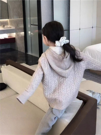 Koreai stílusú kapucnis pulóver idősebb gyerekeknek (8+ év / 140 cm+), akril 48%