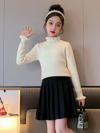 Lányoknak készült koreai stílusú pulóver, kerek nyakú, hosszú ujjú, vastag anyag, fő anyag 60% poliészter, megfelelő őszi-téli viselésre, kapucni nélküli, 8 év feletti gyerekeknek