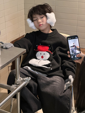 Bērnu džemperis – karikatūru raksts (Apaļš kakls; Garas piedurknes; Džemperis; Poliester 61%)