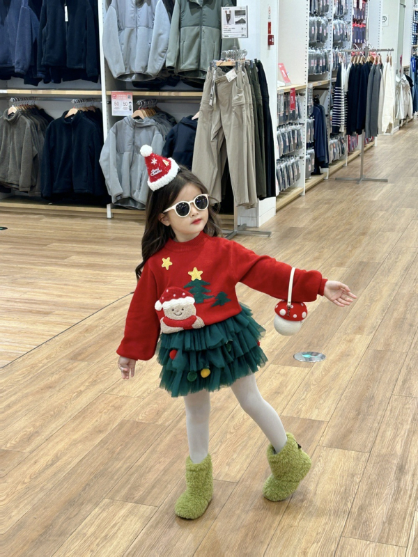 Bērnu džemperis ar Ziemassvētku lāci, biezs adījums, akrils 90%, garas piedurknes