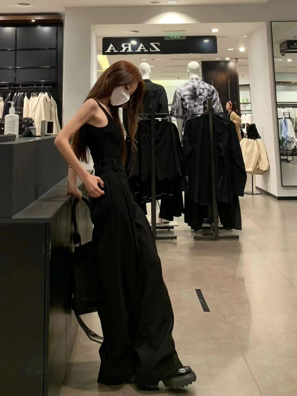 Tank top bez rukava s U-oblikom leđa i ugrađenim jastučićem - Slim fit pamuk majica