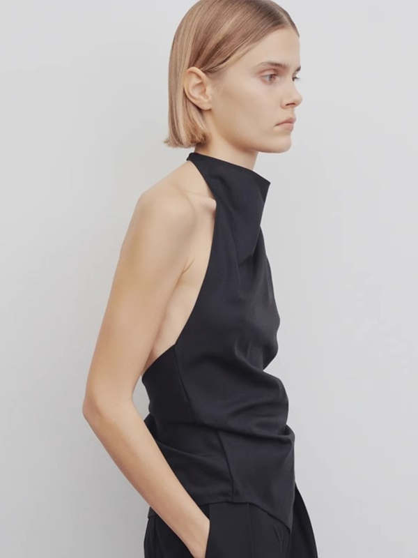 Ženski vuneni top bez leđa s halterom – uski kroj, duljina 50–65 cm, jednobojni uzorak, 95% vuna