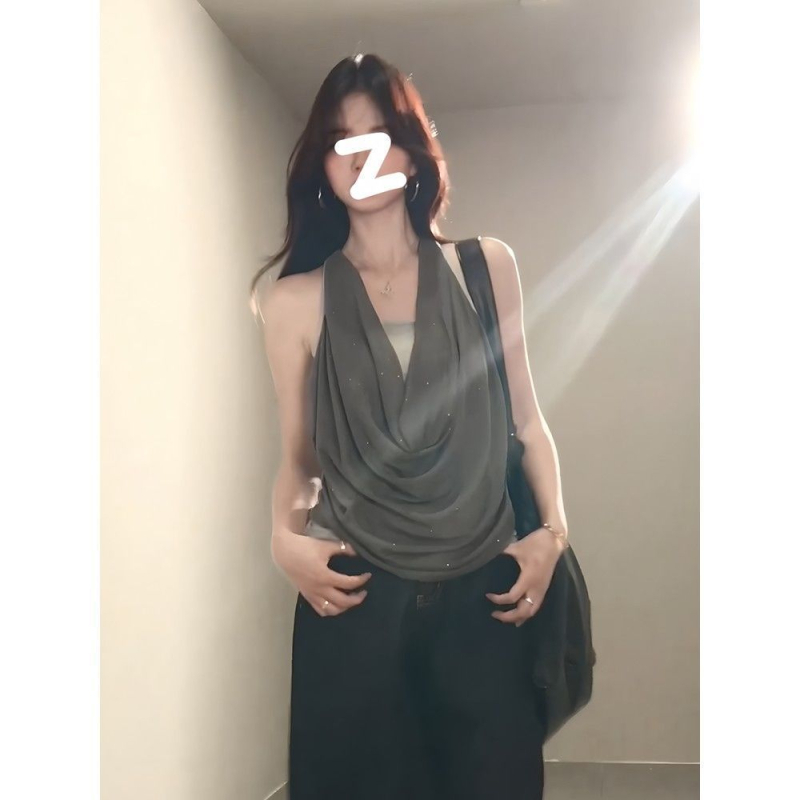 Halter top od modalnog materijala, uski kroj, 70–80% modal vlakna, ljeto 2025