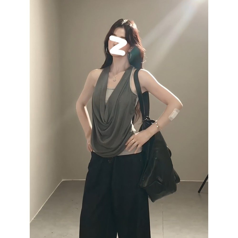 Halter top od modalnog materijala, uski kroj, 70–80% modal vlakna, ljeto 2025