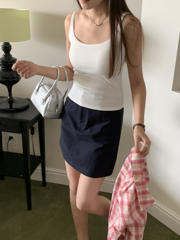 Ženski pamukasti camisole, uski kroj, s integriranim košaricama, prozračnim U leđima, dvostruke naramenice