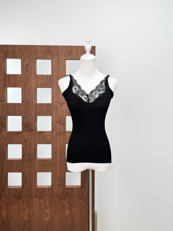 Δαντελένιο τοπ με τιράντες, στενή γραμμή, μίγμα σπάντεξ, V-λαιμός, μήκος 50–65 εκ