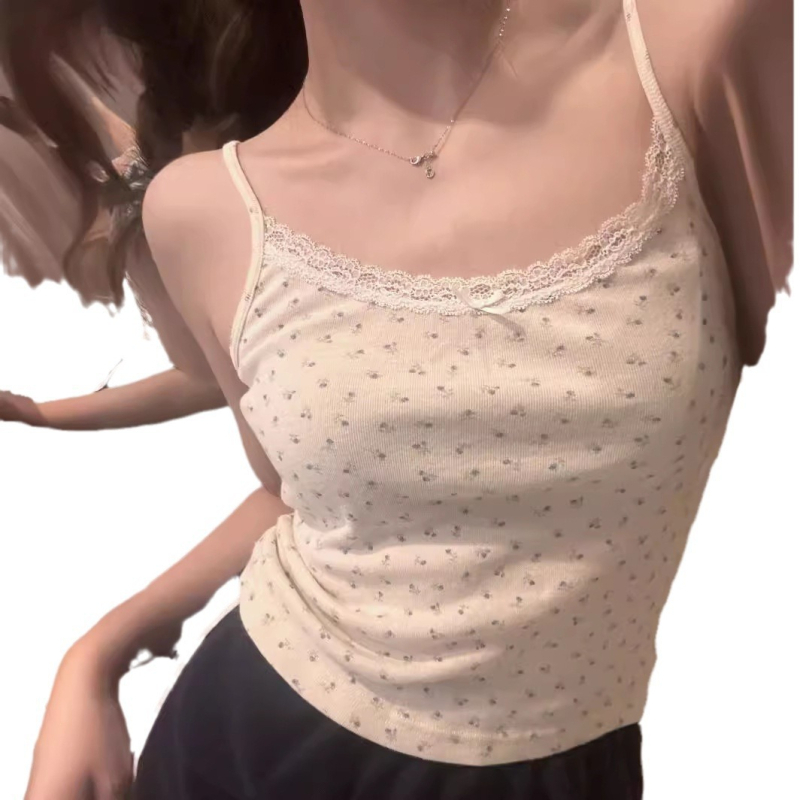 Ženski potkošul s cvjetnom čipkom, naramenice u sling stilu, uski kroj, kratka duljina, mješavina mliječne svile i poliestera.