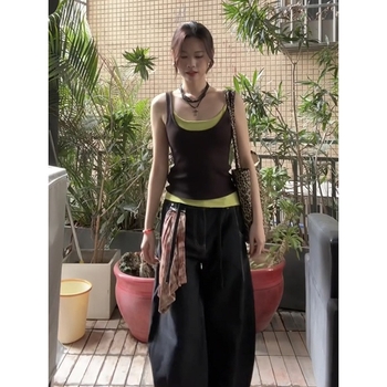 Kamizola I-oblika s lažnim dvodijelnim dizajnom, korejski stil, kratka duljina, jednobojna boja