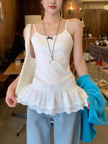 Pántos top masnis dizájnnal, csipke szegéllyel, karcsú szabás, poliészter 90–95%