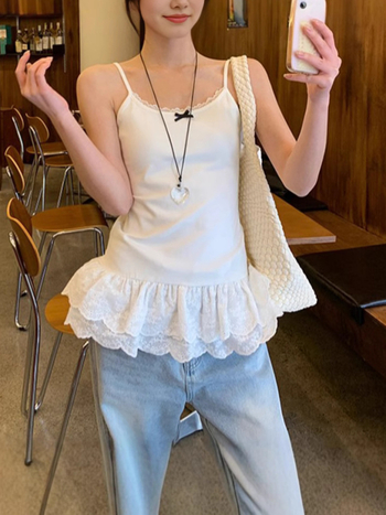 Pántos top masnis dizájnnal, csipke szegéllyel, karcsú szabás, poliészter 90–95%