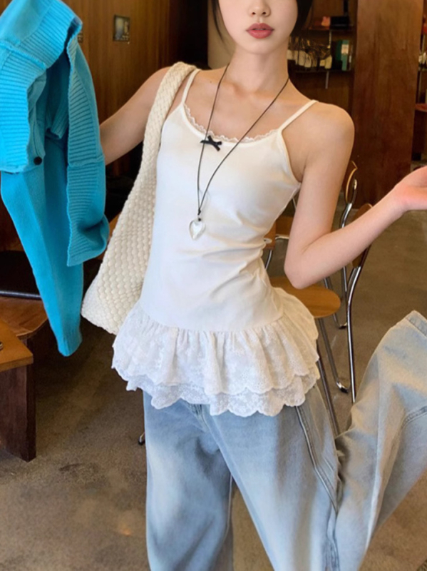 Pántos top masnis dizájnnal, csipke szegéllyel, karcsú szabás, poliészter 90–95%