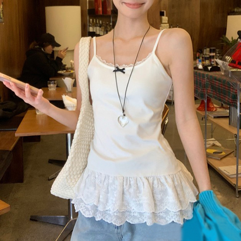 Pántos top masnis dizájnnal, csipke szegéllyel, karcsú szabás, poliészter 90–95%