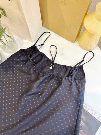 Állítható vékony pántos halter felső | Slim fit | Hossz: 50-65 cm | Anyag: poliészter-spandix