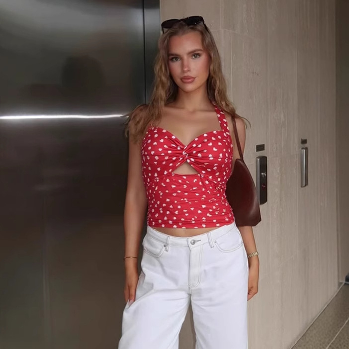 Halter-neck kamizola s 3D uzorkom, uski kroj, kratka duljina (≤40 cm), poliester s elastanom, proljeće 2025