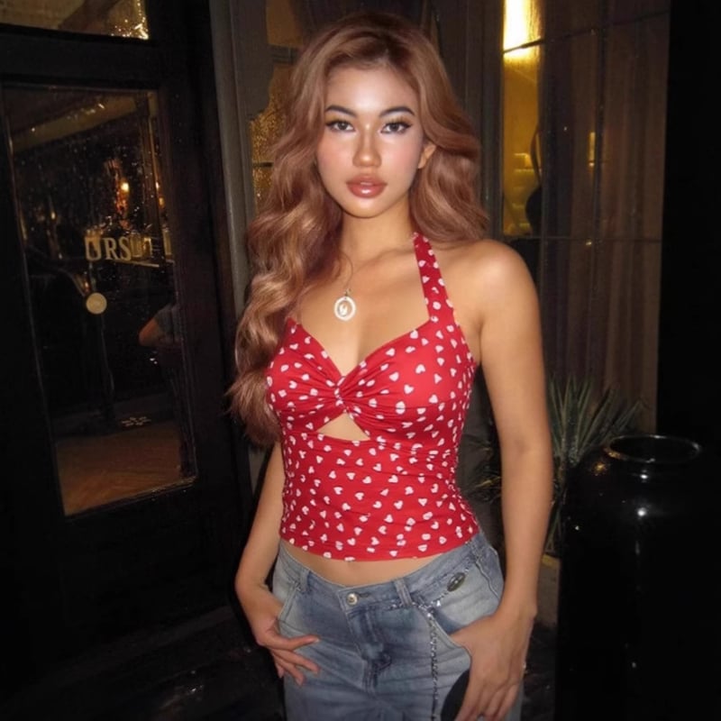 Halter-neck kamizola s 3D uzorkom, uski kroj, kratka duljina (≤40 cm), poliester s elastanom, proljeće 2025