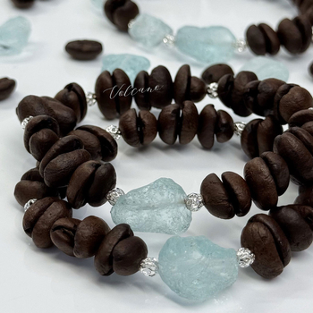 Narukvica od zrna kave s mirisom – ručna izrada, geometrijski oblik, ženski stil, tema Iced Americano