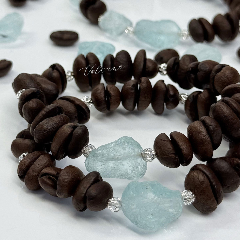 Narukvica od zrna kave s mirisom – ručna izrada, geometrijski oblik, ženski stil, tema Iced Americano