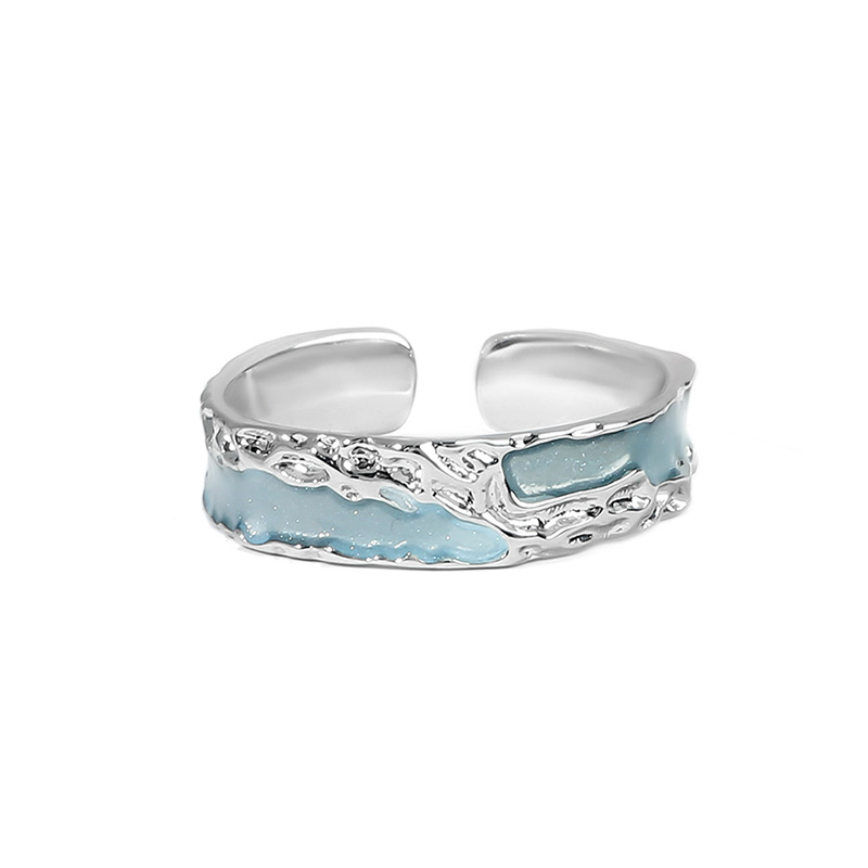 Rézből készült páros gyűrű, epoxid textúra, hullám- és geometriai mintázat, elektroplatált felület.