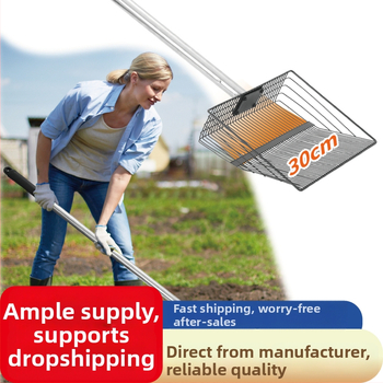 Metalna lopata za čišćenje kokošinjca, višestruko funkcionalna za velike životinje i piliće, marka Bente.