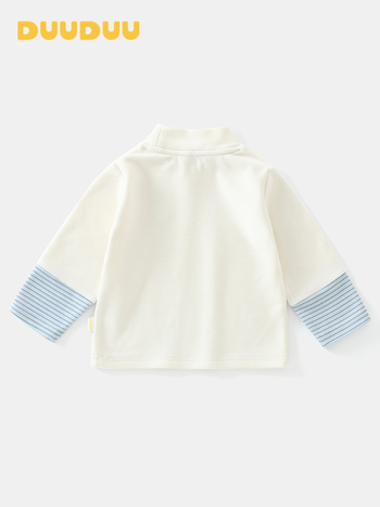 Gyerekek félmagas galléros meleg felső — Fő anyag: 43,5% regenált cellulózrost, 39,6% akril, 10,1% spandex, 6,8% juhgyapjú; Gallér: magas körkagyló; Ujj: hosszú; Szezonok: téli, tavaszi, ősz; Korosztály: 1–3 év