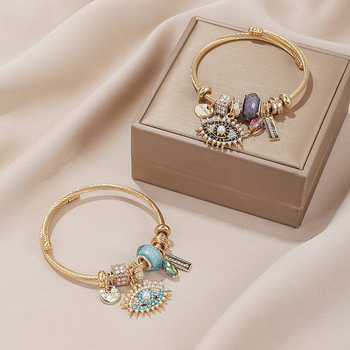 Rozsdamentes acél karkötő Ördögszem medállal — elektroplatált bevonat, 25 g, Yiwu eredetű, személyes divat