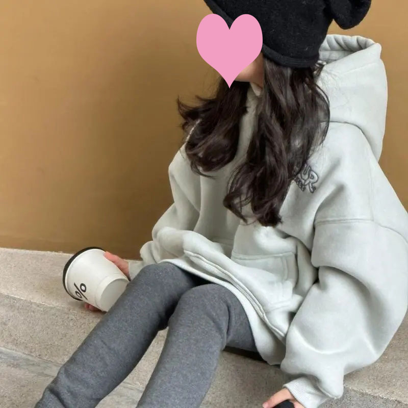 Dievčenská fleecová mikina s kapucňou, hrubá zimná mikina s dlhými rukávmi a vzorom s písmenami