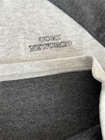 Gyerekeknek készült koreai stílusú pamut hosszú ujjú aláöltözet felső, puha felület, uniszex, minták: csíkos/egyszínű/betűk/logó, kerek nyak, 3-8 év, 2025 tél, 90% pamut