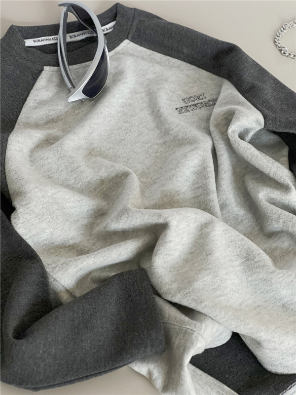 Gyerekeknek készült koreai stílusú pamut hosszú ujjú aláöltözet felső, puha felület, uniszex, minták: csíkos/egyszínű/betűk/logó, kerek nyak, 3-8 év, 2025 tél, 90% pamut