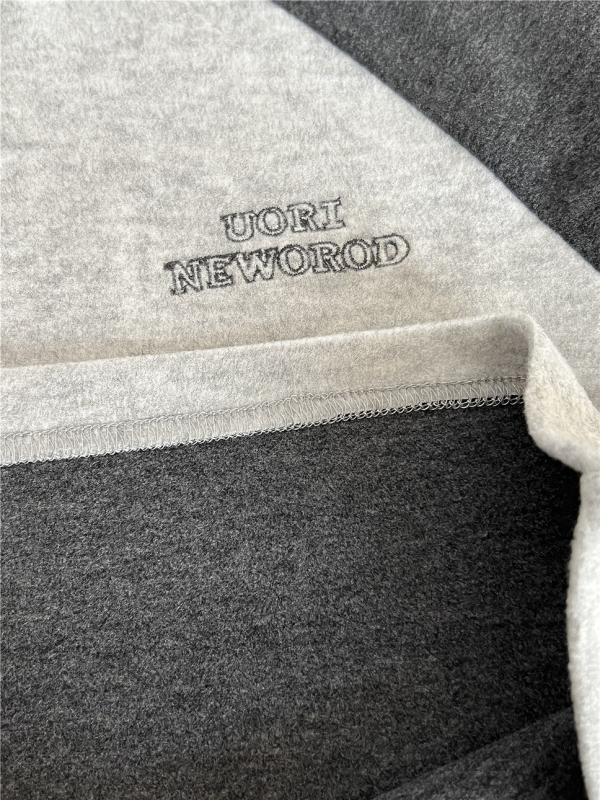 Gyerekeknek készült koreai stílusú pamut hosszú ujjú aláöltözet felső, puha felület, uniszex, minták: csíkos/egyszínű/betűk/logó, kerek nyak, 3-8 év, 2025 tél, 90% pamut