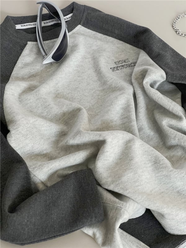 Gyerekeknek készült koreai stílusú pamut hosszú ujjú aláöltözet felső, puha felület, uniszex, minták: csíkos/egyszínű/betűk/logó, kerek nyak, 3-8 év, 2025 tél, 90% pamut