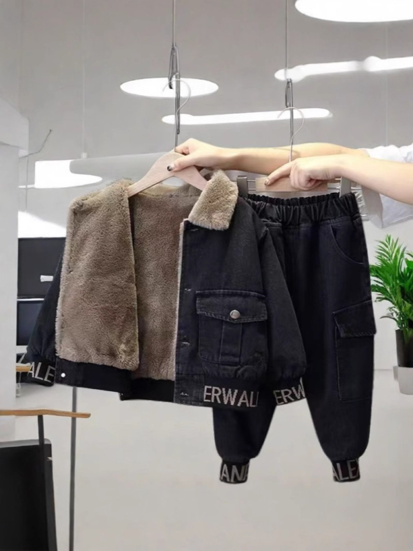 Gyerekeknek szóló denim kétrészes készlet fleece-béléssel, vastag anyag