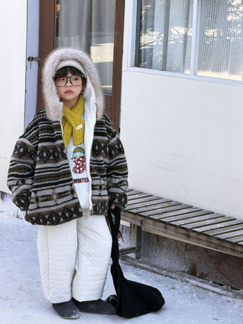 Dječja zimska jakna za dječake s kapuljačom i krznim ovratnikom, nije skinuta, zatvarač, debeli poliester, podstava poliester, apstraktni uzorak, korejski stil