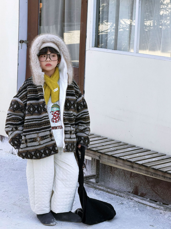 Dječja zimska jakna za dječake s kapuljačom i krznim ovratnikom, nije skinuta, zatvarač, debeli poliester, podstava poliester, apstraktni uzorak, korejski stil