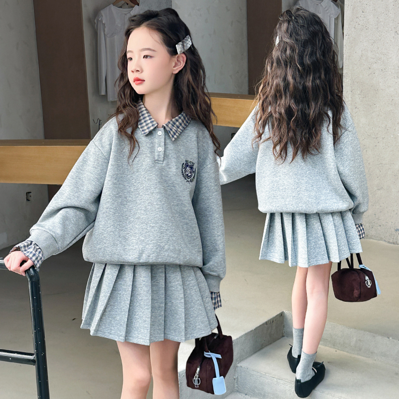 Dievčenský dvojdielny set v koreánskom štýle, svetrík z bavlneno‑zmesového materiálu s kockovaným vzorom, dlhé rukávy, bez kapucne, jesenná-jarná sezóna, plisované detaily