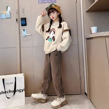 Dievčenská dvojdielna tepláková súprava s dlhými rukávmi, pulórom, karikatúrnym vzorom, polyester.