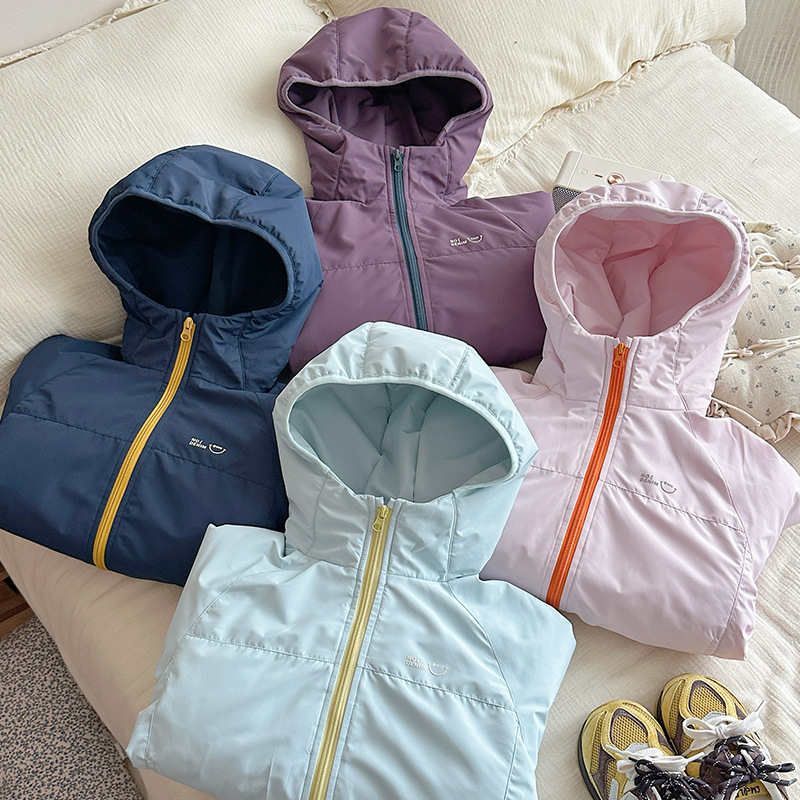 Jachetă de iarnă din softshell pentru copii, stil coreean, fermoar, fără glugă, căptușală din bumbac, exterior 100% poliester, tratament brushed/enzimic, lungime scurtă, culoare uni, pentru copii 3–8 ani