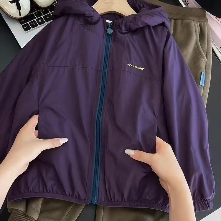 Dječja soft shell jakna s fleece podstavom, kapuljača, otporna na vjetar, za jesen-zimu 2026